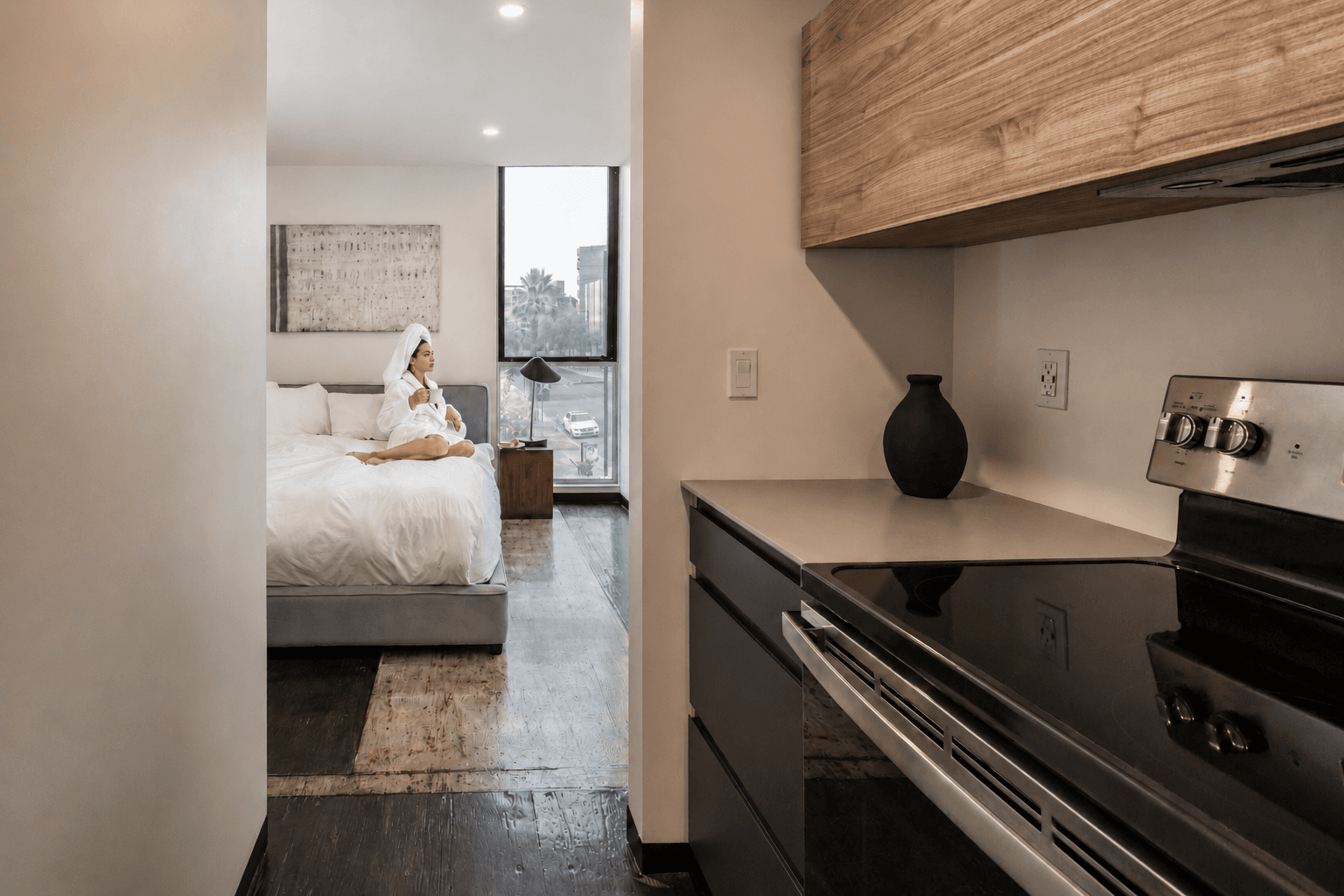 Guests relaxing in an IDA room.